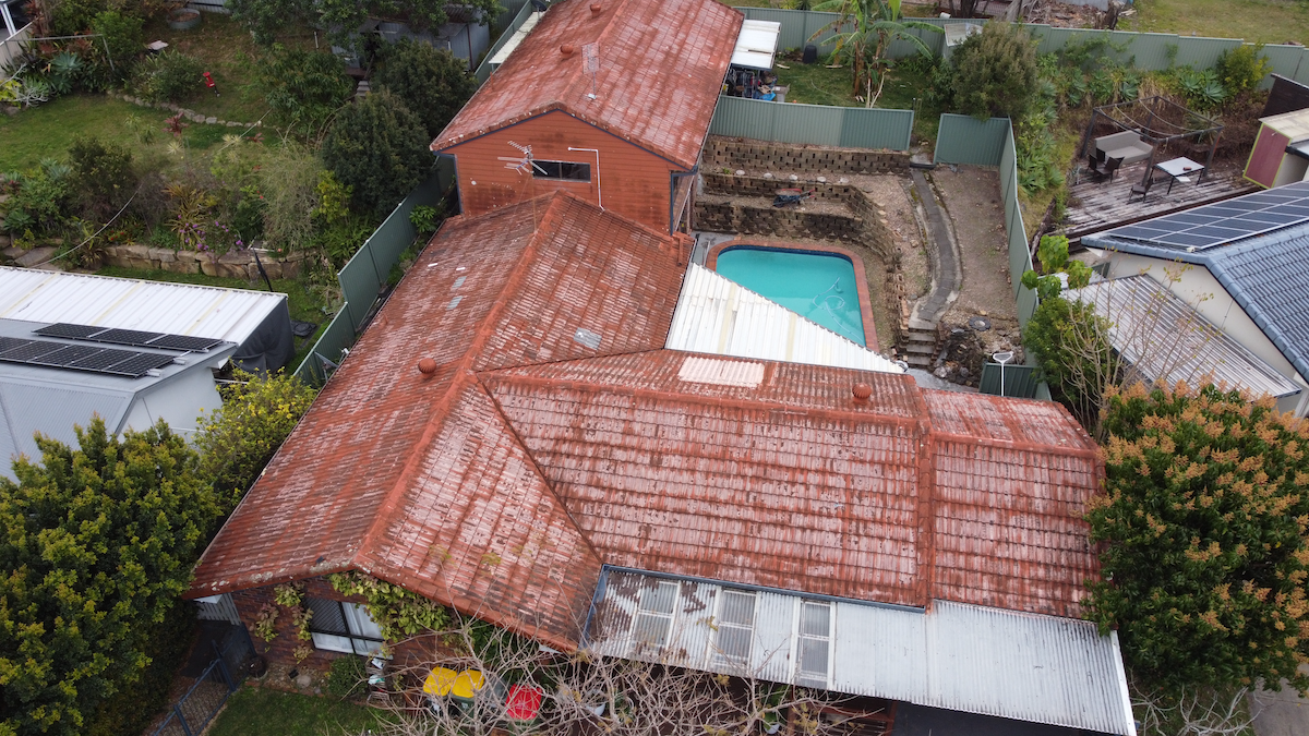 carrara-before-roof-restoration